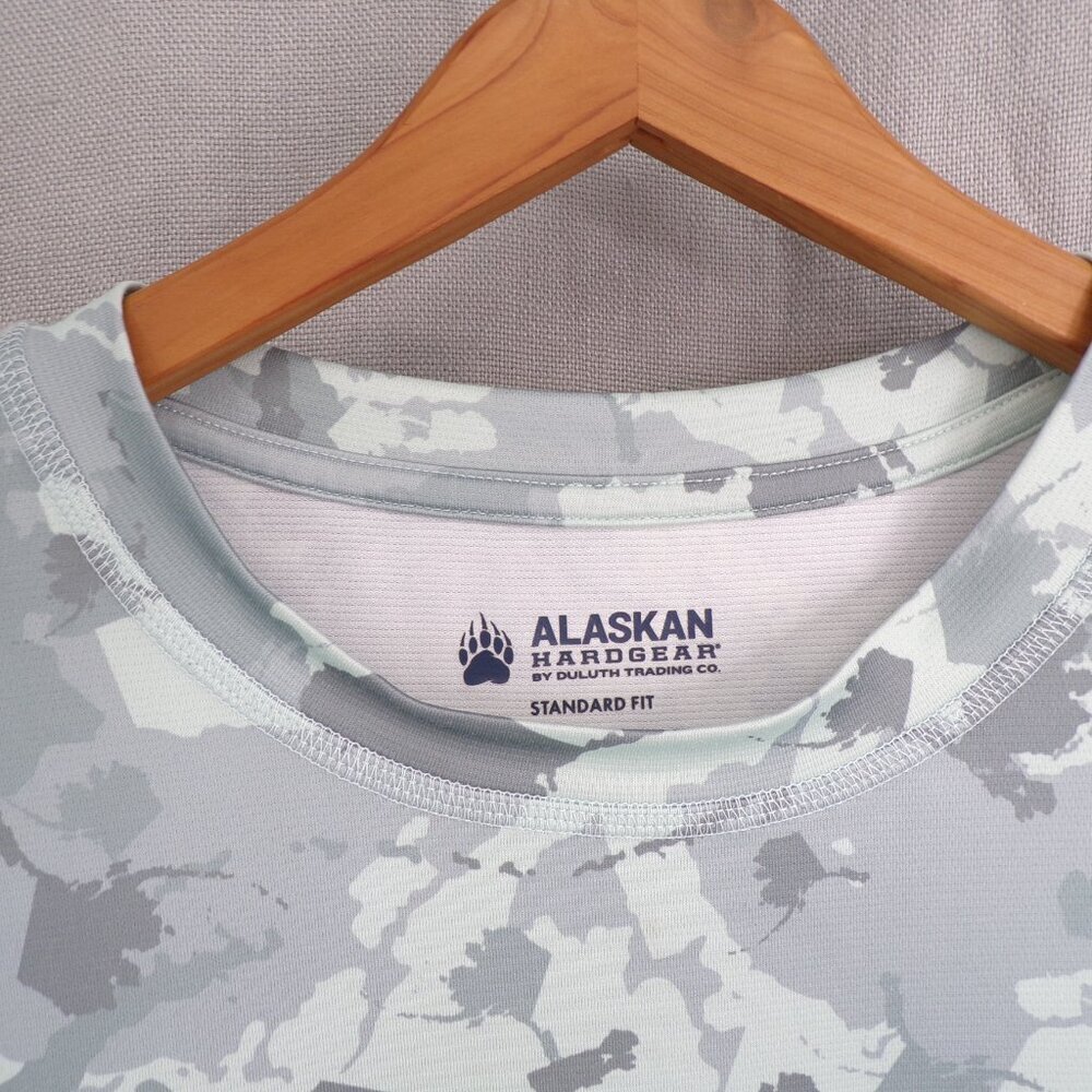 Alaskan Hardgear Fishing Men's M Camo Long Sleeve Lightweight Crewneck Shirt - Picture 2 of 10